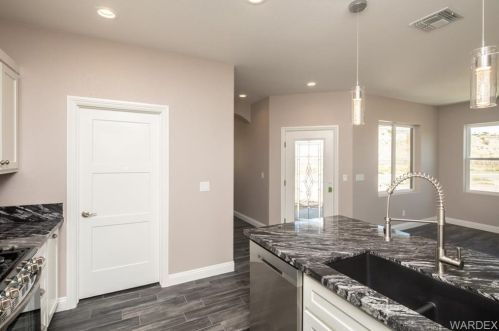 3284 Secret Pass Cyn Dr, Bullhead City AZ exterior