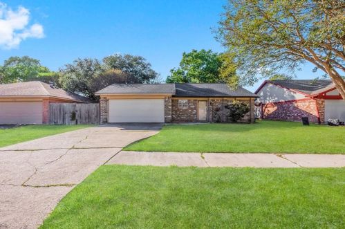 16962 Larkspur, Conroe TX  77385-3718 exterior