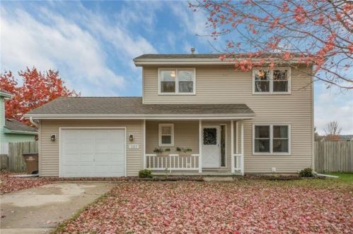 1313 Casady Dr, Norwalk, IA 50211-2077