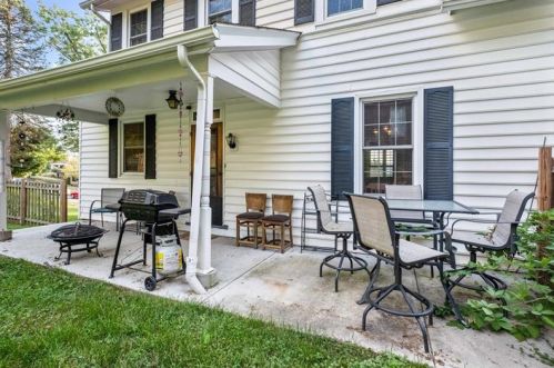 324 Elm Rd, Ambridge PA  15003-2134 exterior