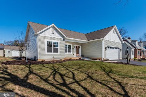 2912 Dickinson Ave, Camp Hill, PA 17011-5227