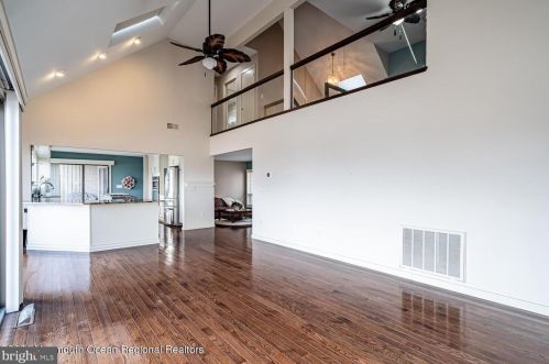 74 Moorage Ave, Berkeley Township NJ 08721-1836 exterior