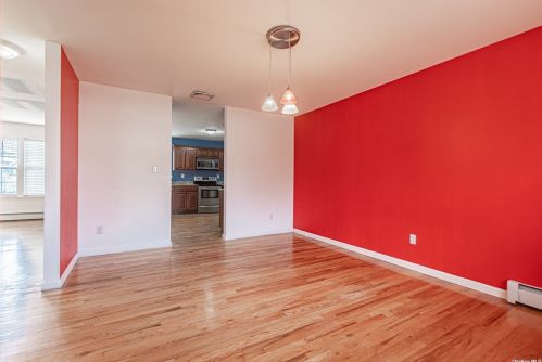 340 45th St, Copiague NY  11726-1017 exterior