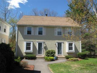 31 Hubbard Run Dr, Glastonbury, CT 06033-2335