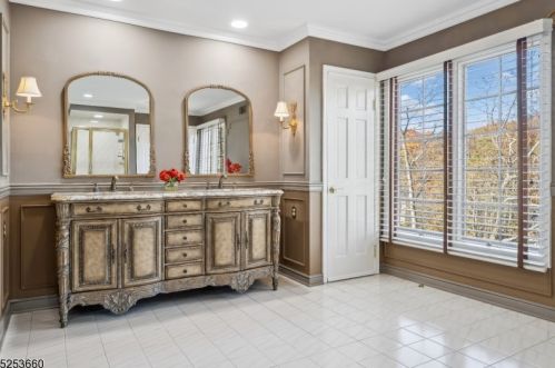 32 Ridge Rd, Parsippany NJ  07834-9629 exterior