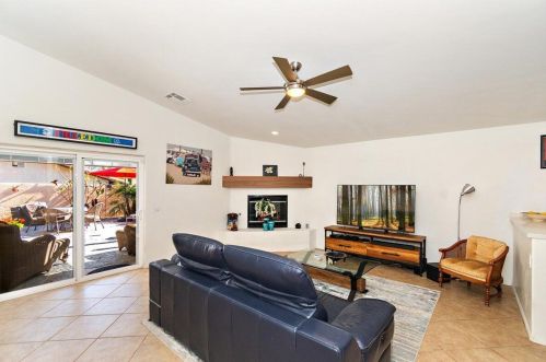 53360 Avenida Juarez, La Quinta CA  92253-3495 exterior