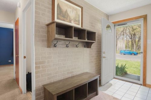 301 8th St, Hobart IN  46342-5124 exterior