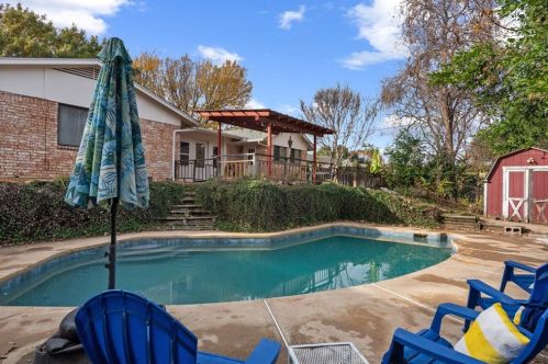 1813 Muse St, Fort Worth, TX 76112-4315