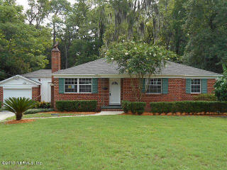 4131 Peachtree Cir, Jacksonville FL  32207-6409 exterior