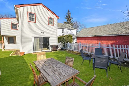 34 Highland Pl, Great Neck, NY 11020-1057