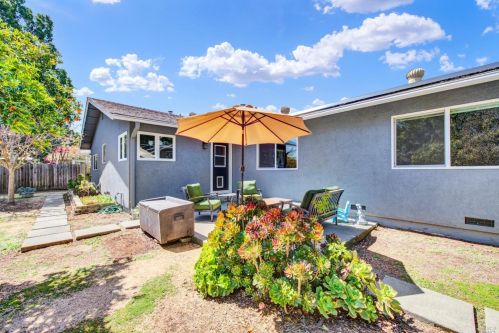 311 Edgewood Dr, Vacaville CA  95688-3602 exterior