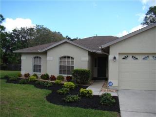 2750 Feiffer Cir, Sarasota, FL 34235-6807