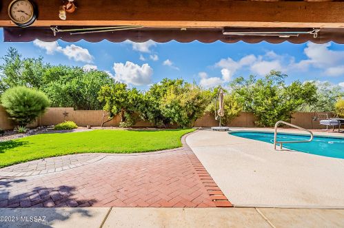 3431 Overton Heights Dr, Tucson, AZ 85742-9004