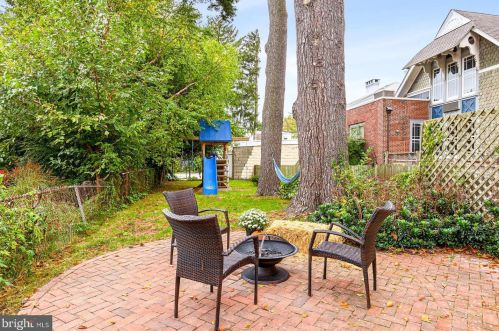1617 Lincoln St, Wilmington, DE 19806-2521