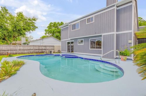 2819 Silver Palm Dr, Edgewater FL 32141-5501 exterior