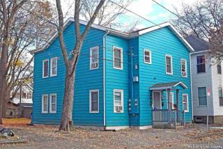 34 Furnace St, Kingston, NY 12401-4971