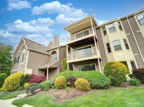 439 Meade Ct, East Brunswick, NJ 08816-1869