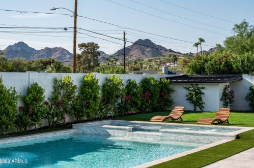 5812 44th Pl, Phoenix AZ  85040-4056 exterior