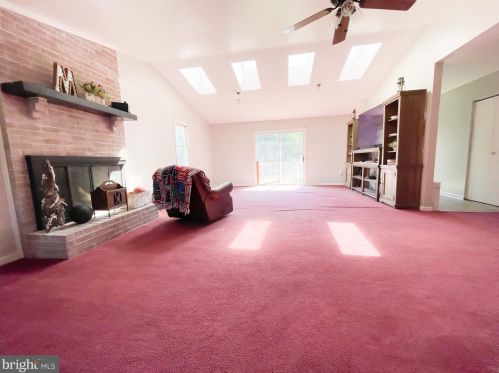 31093 Price Rd, Locust Grove, VA 22508-9799