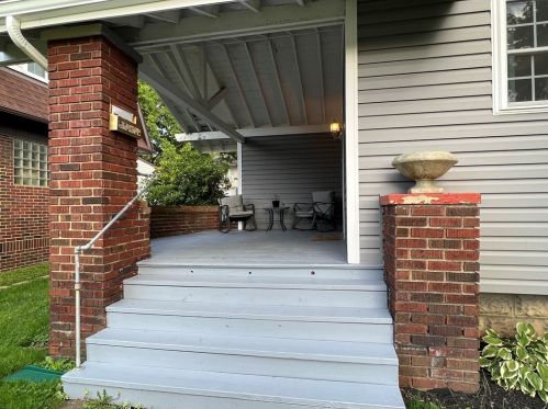 304 Center St, Slippery Rock PA  16057-1203 exterior