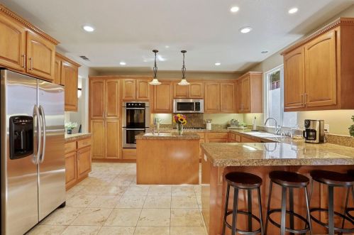 1238 River Pointe Dr, Lodi CA  95240-0564 exterior