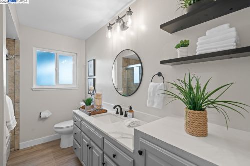 1455 Hudson Way, Livermore CA  94550-5550 exterior