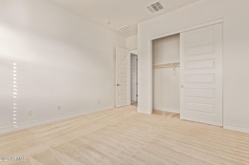 3731 Arabian Dr, Gilbert AZ  85296 exterior