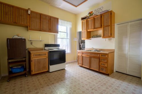 1571 Dyer Rd, Darbydale OH  43123-9738 exterior