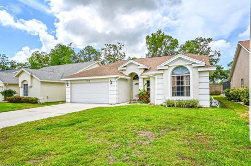 6718 Sloane Pl, Naples, FL 34104-8313