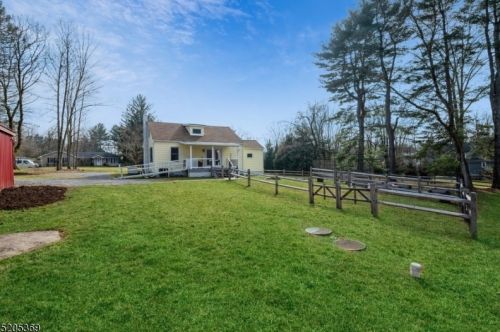 514 River Rd, Annandale NJ  08801-3440 exterior