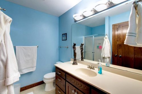 2410 Brogan Dr, Waterford MN  55057-3270 exterior