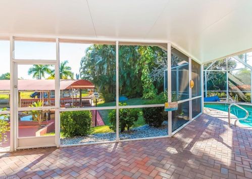 102 41st St, Cape Coral, FL 33904-8321