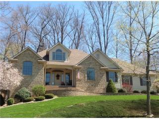 2415 Woodlawn Dr, Parral, OH 44622-7449
