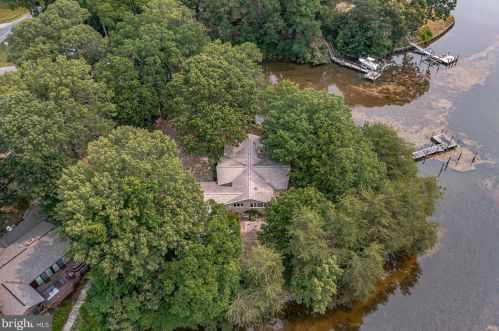 26 Mount Holly Ct, Montross VA  22520-4110 exterior