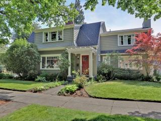 4440 35th Ave, Portland, OR 97202-3320