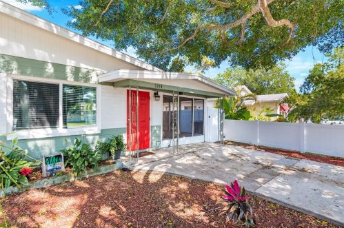 1214 53rd St, Saint Petersburg, FL 33710-5930