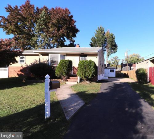 35 Cawdor Ln, New Castle, DE 19720-2330