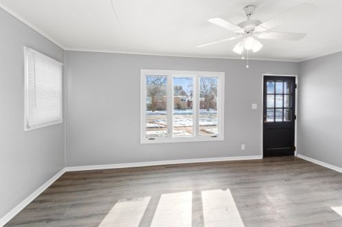 206 Morgan Ave, Milwaukee WI 53207-3724 exterior