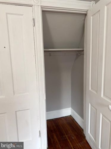 565 Pershing Ave, Lancaster PA  17602-4369 exterior