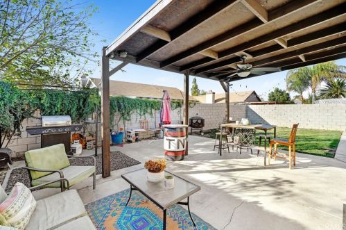 2626 Needles Ct, Perris CA  92571-2502 exterior