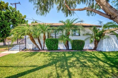 10307 Park St, Bellflower CA  90706-6028 exterior