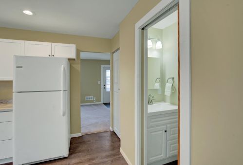 900 89th St, Minneapolis MN 55425-1971 exterior