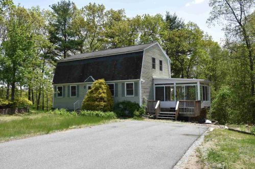 21 Spinnaker Dr, Derry, NH 03038-7263