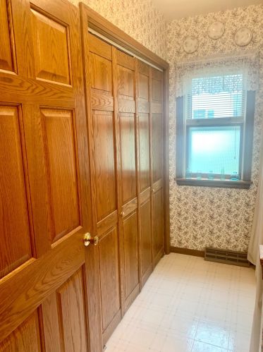 5375 Quaas Dr, West Bend WI  53095-8719 exterior