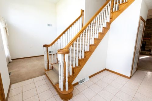 15 Intermediate Unit Dr, Coal Center, PA 15423-1045