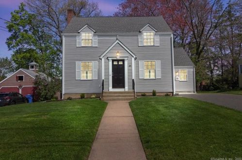 29 Harvard Rd, Manchester, CT 06042-3217