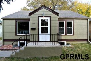2043 70th St, Omaha, NE 68104-4618