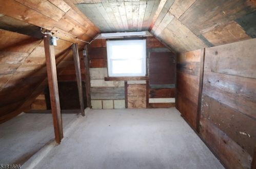 210 8 Ave, Manville NJ  08835-1233 exterior