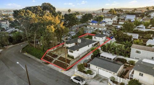 3511 Oliphant St, San Diego CA  92106-1729 exterior