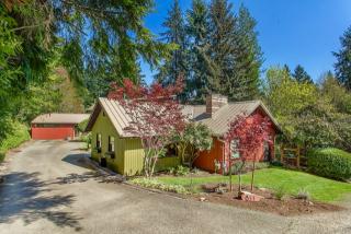 811 175 St, Seattle WA  98177-3704 exterior